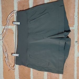 Athleta Women's Trekkie North Short - Size 6